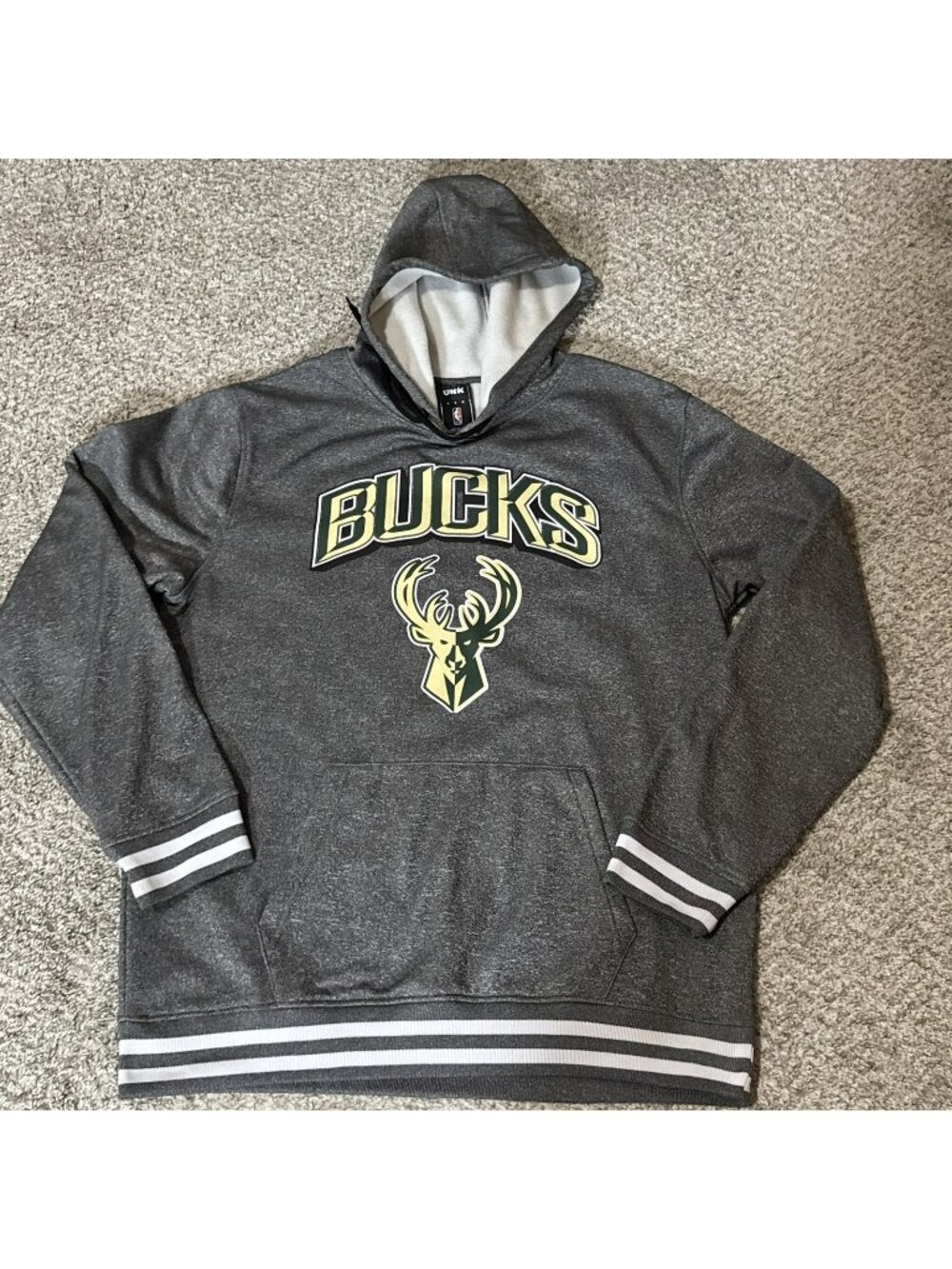 Milwaukee Bucks Hoodie Men's Large Heather Gray Pullover Sweatshirt UNK NBA
